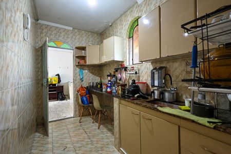 Cozinha de casa à venda com 3 quartos, 200m² em Vista Alegre, Belo Horizonte