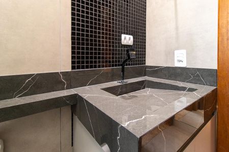 Apartamento para alugar com 59m², 2 quartos e 1 vaga Apartamento para alugar com 59m², 2 quartos e 1 vagaDetalhe do banheiro