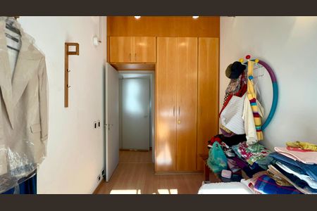 Casa de condomínio para alugar com 300m², 4 quartos e 2 vagas Casa de condomínio para alugar com 300m², 4 quartos e 2 vagasSuíte 1