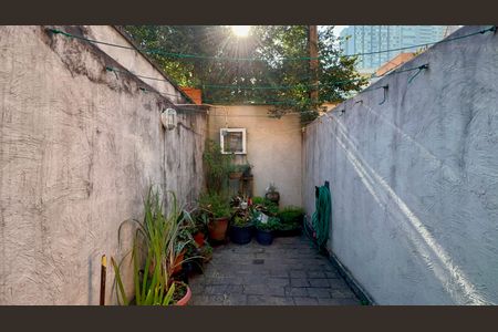 Casa de condomínio para alugar com 300m², 4 quartos e 2 vagas Casa de condomínio para alugar com 300m², 4 quartos e 2 vagasDetalhe