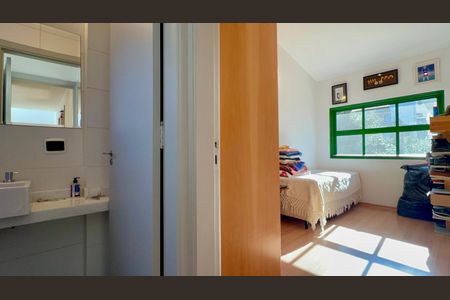 Casa de condomínio para alugar com 300m², 4 quartos e 2 vagas Casa de condomínio para alugar com 300m², 4 quartos e 2 vagasSuíte 1
