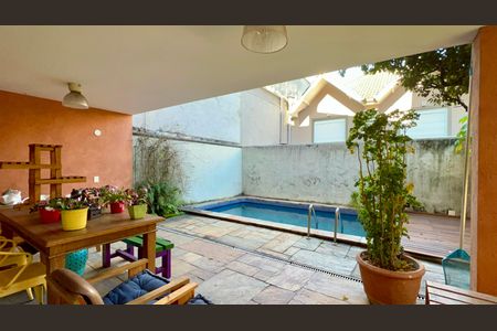 Área comum de casa para alugar com 4 quartos, 300m² em Sumarezinho, São Paulo