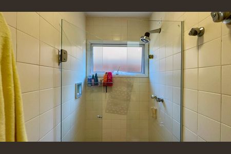 Casa de condomínio para alugar com 300m², 4 quartos e 2 vagas Casa de condomínio para alugar com 300m², 4 quartos e 2 vagasBanheiro