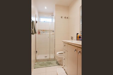 Apartamento à venda com 124m², 4 quartos e 1 vaga Apartamento à venda com 124m², 4 quartos e 1 vagaBanheiro
