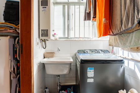 Apartamento à venda com 124m², 4 quartos e 1 vaga Apartamento à venda com 124m², 4 quartos e 1 vagaÁrea de Serviço