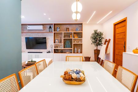 Apartamento à venda com 124m², 4 quartos e 1 vaga Apartamento à venda com 124m², 4 quartos e 1 vagaSala