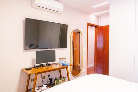 Apartamento à venda com 124m², 4 quartos e 1 vaga Apartamento à venda com 124m², 4 quartos e 1 vagaQuarto 2 - Suíte