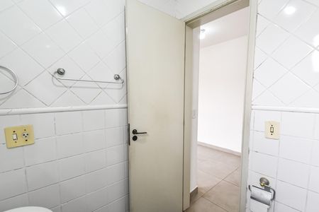 Banheiro de apartamento para alugar com 1 quarto, 40m² em Liberdade, São Paulo