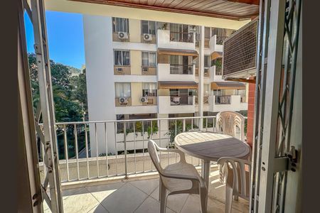 Apartamento para alugar com 85m², 3 quartos e 2 vagas