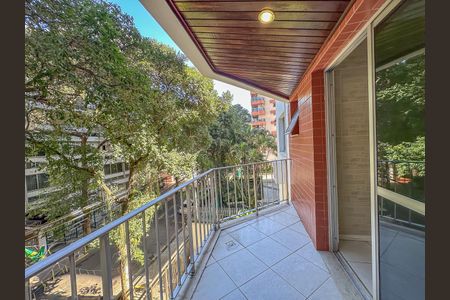 Apartamento para alugar com 85m², 3 quartos e 2 vagas