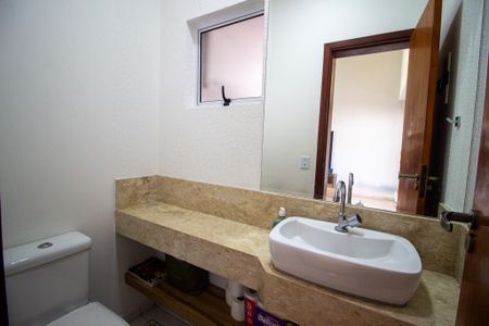 Casa de condomínio para alugar com 191m², 3 quartos e 4 vagasLavabo
