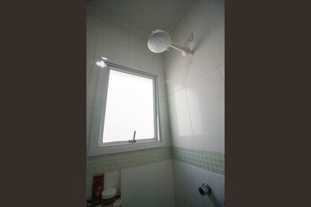 Casa de condomínio para alugar com 191m², 3 quartos e 4 vagasBanheiro da Suíte 1