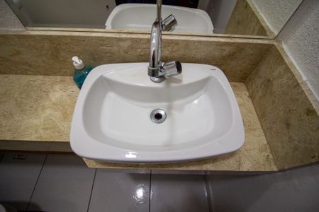 Casa de condomínio para alugar com 191m², 3 quartos e 4 vagasLavabo