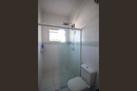 Casa de condomínio para alugar com 191m², 3 quartos e 4 vagasBanheiro Social