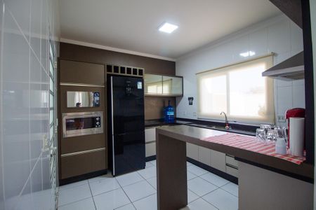 Casa de condomínio para alugar com 191m², 3 quartos e 4 vagasCozinha 