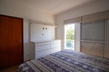 Casa de condomínio para alugar com 191m², 3 quartos e 4 vagasSuite 1
