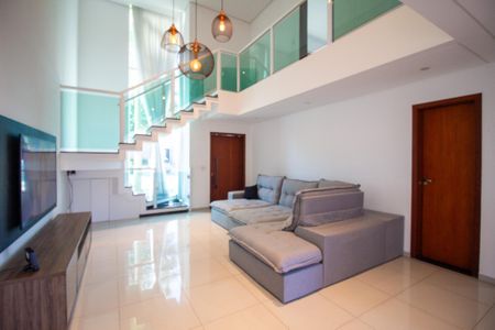 Sala  de casa de condomínio para alugar com 3 quartos, 191m² em Loteamento Dinora Rosa, Sorocaba