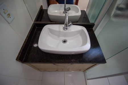 Casa de condomínio para alugar com 191m², 3 quartos e 4 vagasBanheiro da Suíte 1