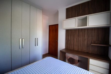 Casa de condomínio para alugar com 191m², 3 quartos e 4 vagasQuarto 2