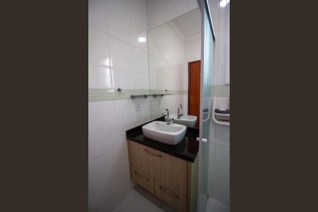 Casa de condomínio para alugar com 191m², 3 quartos e 4 vagasBanheiro da Suíte 1