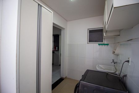 Casa de condomínio para alugar com 191m², 3 quartos e 4 vagasÁrea de Serviço