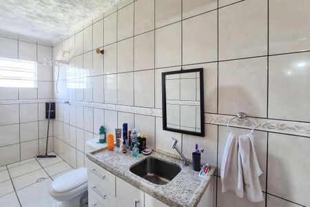 Casa à venda com 187m², 3 quartos e 2 vagas Casa à venda com 187m², 3 quartos e 2 vagasBanheiro da Suíte
