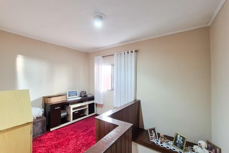 Casa à venda com 187m², 3 quartos e 2 vagas Casa à venda com 187m², 3 quartos e 2 vagasCorredor