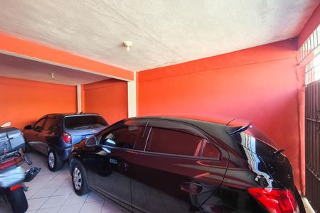 Casa à venda com 187m², 3 quartos e 2 vagas Casa à venda com 187m², 3 quartos e 2 vagasGaragem