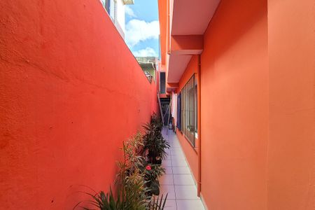 Casa à venda com 187m², 3 quartos e 2 vagas Casa à venda com 187m², 3 quartos e 2 vagasCorredor