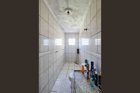 Casa à venda com 187m², 3 quartos e 2 vagas Casa à venda com 187m², 3 quartos e 2 vagasBanheiro da Suíte