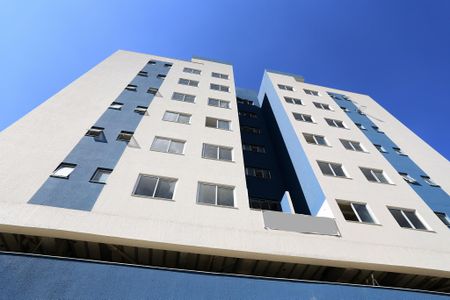 Apartamento à venda com 51m², 2 quartos e 1 vaga Apartamento à venda com 51m², 2 quartos e 1 vagaFachada