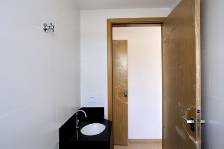 Apartamento à venda com 51m², 2 quartos e 1 vaga Apartamento à venda com 51m², 2 quartos e 1 vagaBanheiro da Suíte