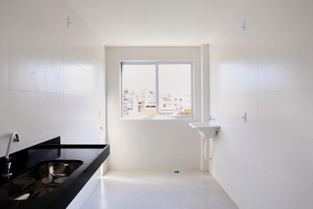 Apartamento à venda com 51m², 2 quartos e 1 vaga Apartamento à venda com 51m², 2 quartos e 1 vagaCozinha e Área de Serviço