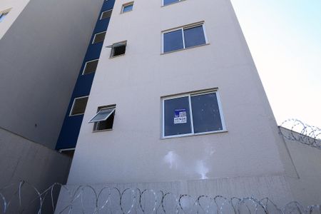 Apartamento à venda com 51m², 2 quartos e 1 vaga Apartamento à venda com 51m², 2 quartos e 1 vagaFachada com Plaquinha