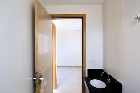 Apartamento à venda com 51m², 2 quartos e 1 vaga Apartamento à venda com 51m², 2 quartos e 1 vagaBanheiro