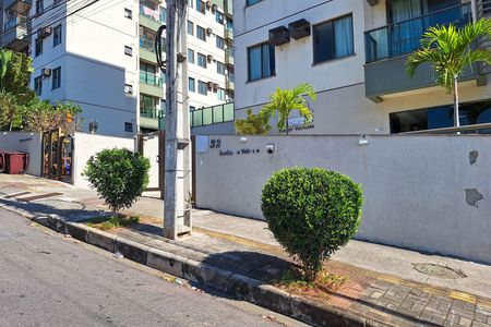 Fachada de apartamento para alugar com 2 quartos, 65m² em Pendotiba, Niterói