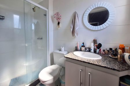 Apartamento para alugar com 65m², 2 quartos e 1 vaga Apartamento para alugar com 65m², 2 quartos e 1 vagaBanheiro da Suíte 1