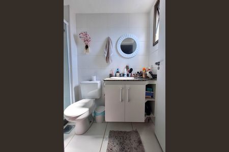 Apartamento para alugar com 65m², 2 quartos e 1 vaga Apartamento para alugar com 65m², 2 quartos e 1 vagaBanheiro da Suíte 1