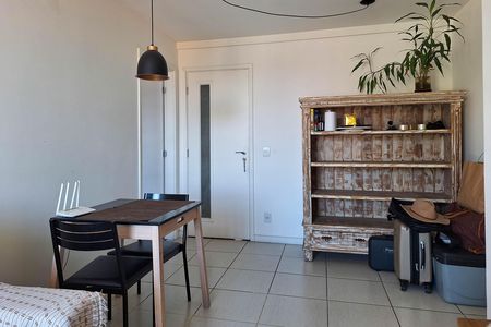 Apartamento para alugar com 65m², 2 quartos e 1 vaga Apartamento para alugar com 65m², 2 quartos e 1 vagaSala