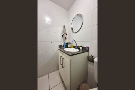 Apartamento para alugar com 65m², 2 quartos e 1 vaga Apartamento para alugar com 65m², 2 quartos e 1 vagaBanheiro