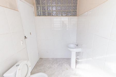 Casa para alugar com 90m², 4 quartos e 1 vaga Casa para alugar com 90m², 4 quartos e 1 vagaBanheiro