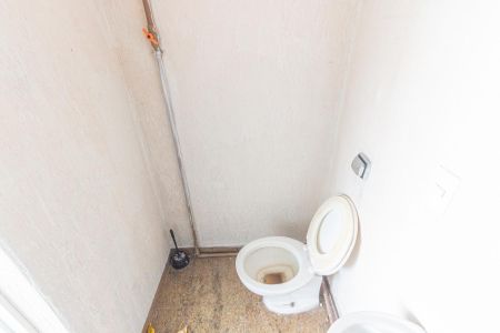 Casa para alugar com 90m², 4 quartos e 1 vaga Casa para alugar com 90m², 4 quartos e 1 vagaBanheiro da Suíte