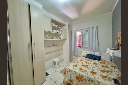 Casa para alugar com 64m², 2 quartos e 2 vagas