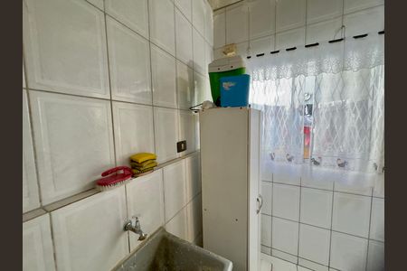 Casa para alugar com 64m², 2 quartos e 2 vagas
