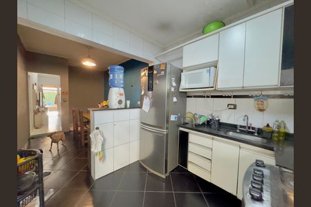 Casa para alugar com 64m², 2 quartos e 2 vagas