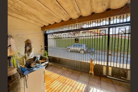 Casa para alugar com 64m², 2 quartos e 2 vagas