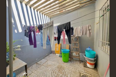 Casa para alugar com 64m², 2 quartos e 2 vagas