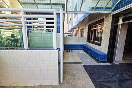 Studio para alugar com 28m², 1 quarto e 1 vaga Studio para alugar com 28m², 1 quarto e 1 vagaFachada