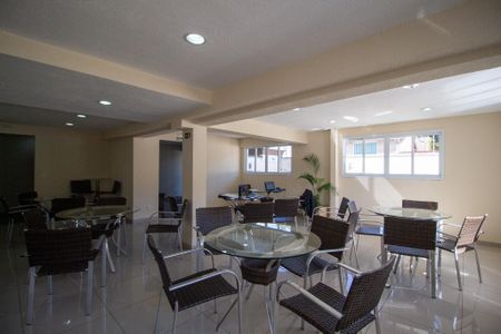 Apartamento para alugar com 118m², 3 quartos e 2 vagas Apartamento para alugar com 118m², 3 quartos e 2 vagasÁrea comum - Salão de festas