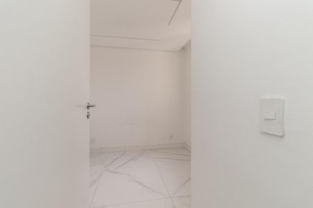 Apartamento para alugar com 37m², 2 quartos e sem vaga Apartamento para alugar com 37m², 2 quartos e sem vagaQuarto 1